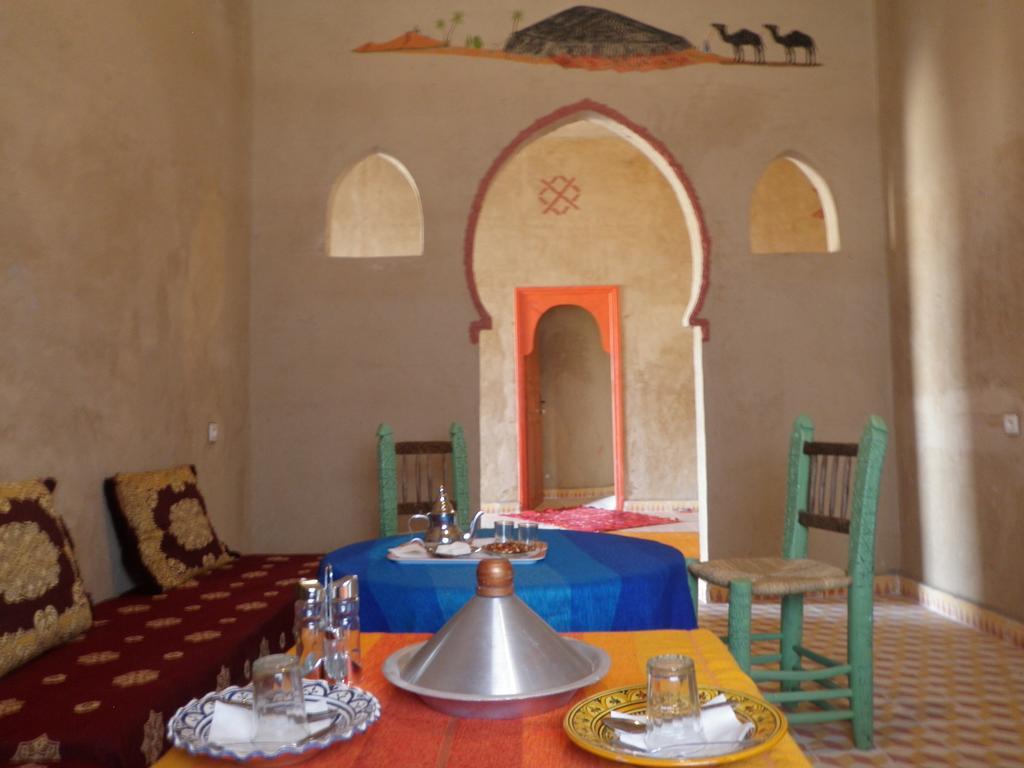 Riad Desert Camel メルズーガ エクステリア 写真
