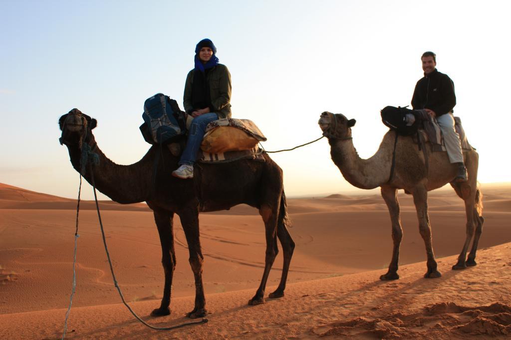 Riad Desert Camel メルズーガ エクステリア 写真