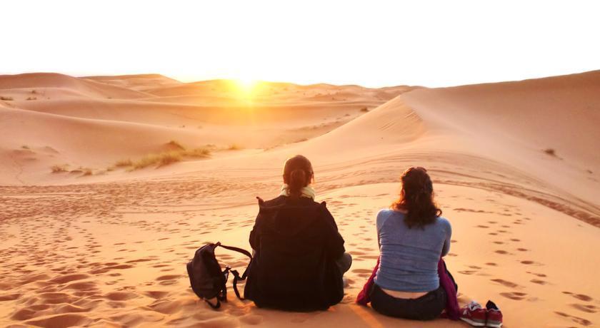 Riad Desert Camel メルズーガ エクステリア 写真